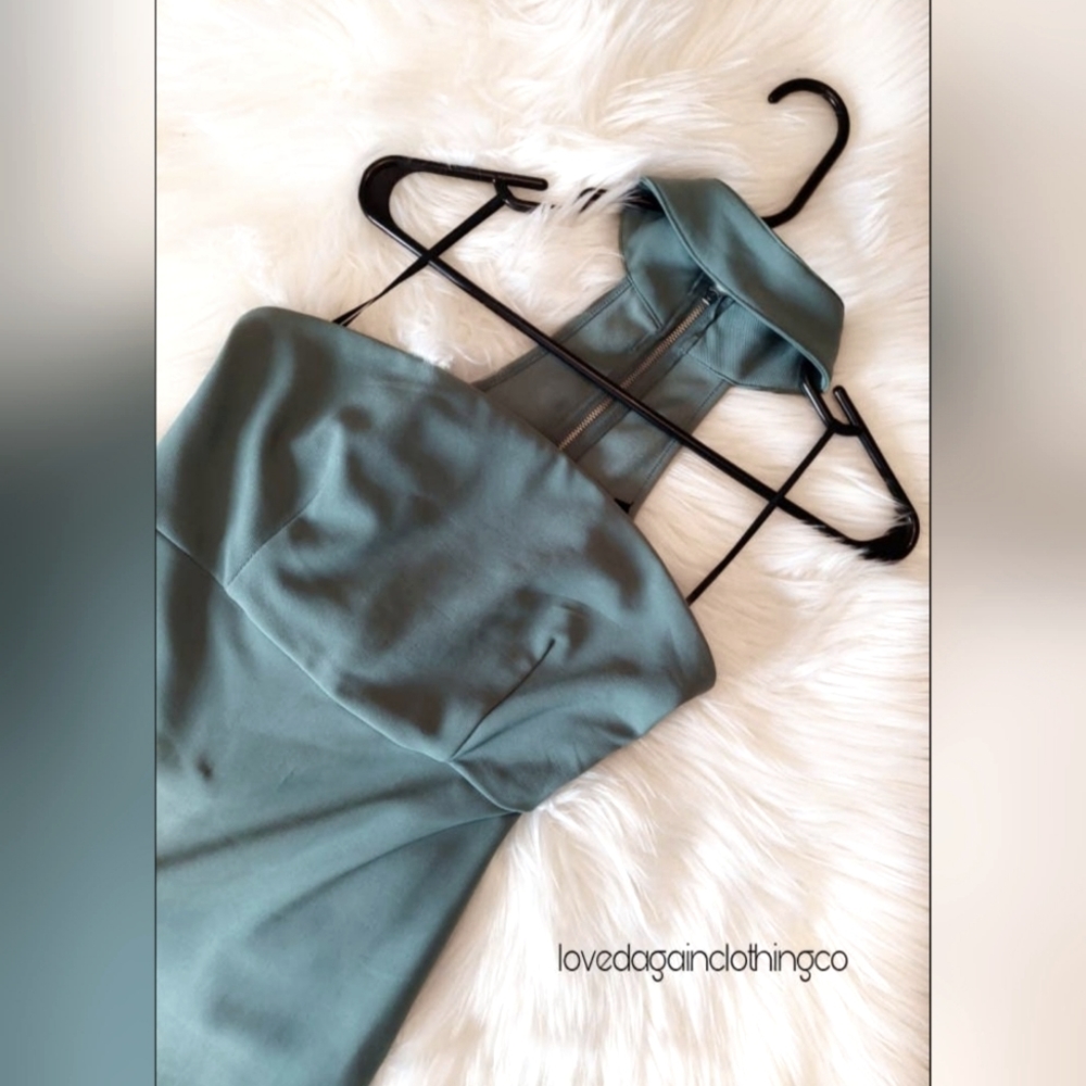 FOREVER 21 Turquoise bodycon style strapless with built-in chocker dress in L
